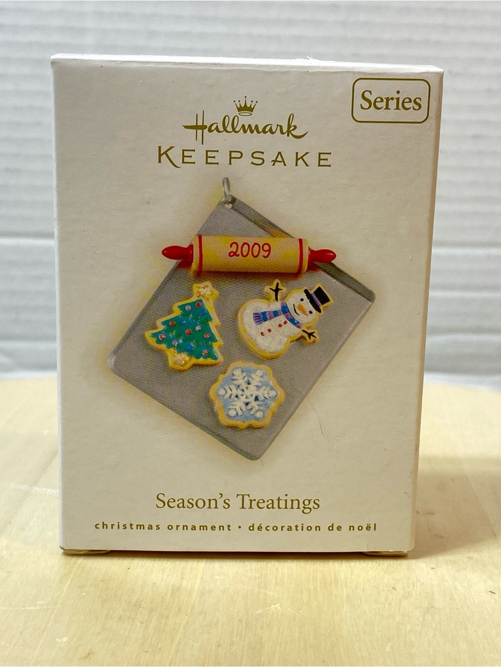 Hallmark Keepsake Ornament Season's Treatings 2009 #1 In Series Baking